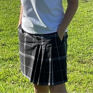 Ralph Lauren Polo Golf ladies black white plaid side zip half pleat skirt shorts
